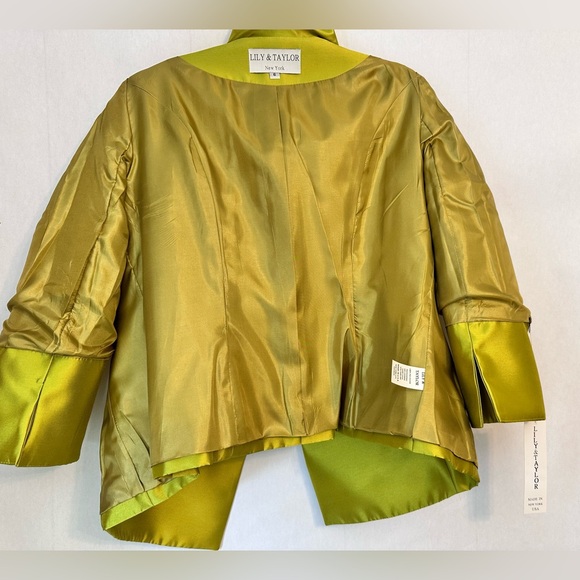 Lily & Taylor New York GORGEOUS LUXURY Women’s Suit 2 pcs Size 6 . Couture - Picture 6 of 17
